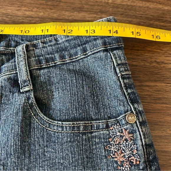 Jean Bay Embroidered Blue Jeans cropped 8P - Picture 6 of 9